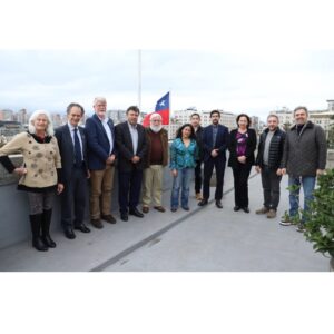 Delegación Internacional de Apimondia visitó Chile